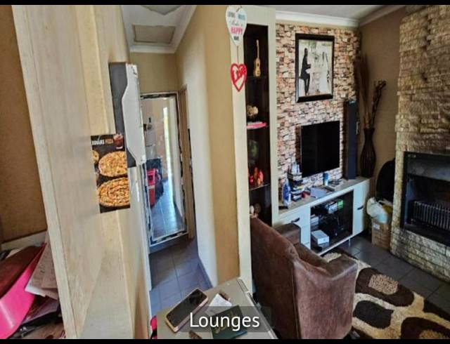 2 BEDROOM HOUSE FOR SALE IN MASHISHING